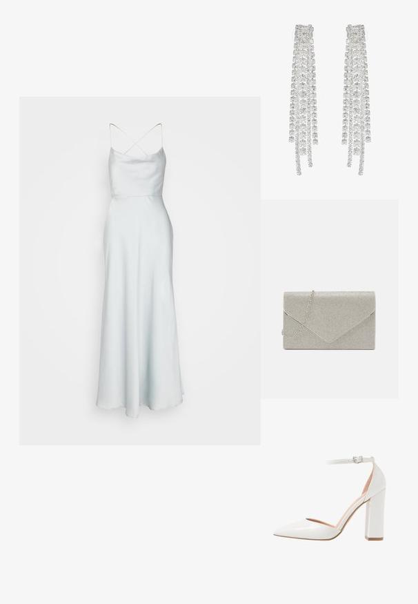 Jarlo ADIA - Gallakjole - silver; Hvide patenterede læder højhælede sko med åben side, spidse tæer, ankelrem med spænde og en kraftig blokhæl.; Metallic sølv clutch taske med et kuvert-design, udsmykket med et struktureret mønster, der har en aftagelig kæde-strop.; Lange sølvøreringe med en række klare, facetterede krystaller i kaskadeformede strenge med varierende længder og former.