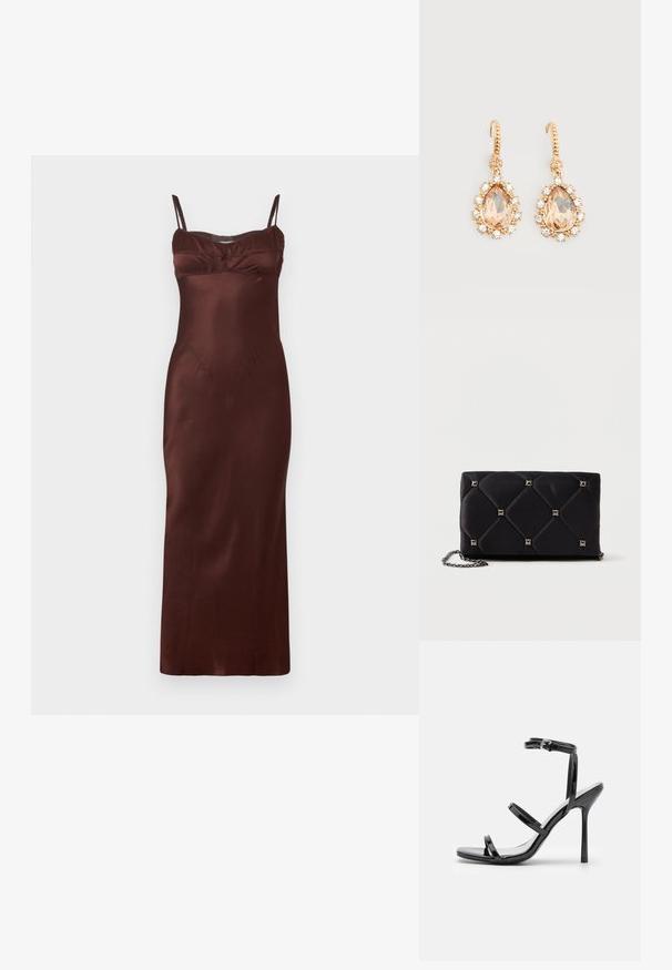 Satin midi kjole i mørkebrunt med tynde justerbare stropper, tætsiddende overdel, rynkedetaljer ved brystet og glat tekstur.; Sorte patentlæder højhælede sandaler med tre horisontale stropper og en justerbar ankelstrop. Elegant silhuet og skinnende finish.; Sort, kviltet satin clutch med sølvfarvede pyramidespidser, kædetræk, rektangulær form og glat overflade. Dimensioner: 10 cm x 18 cm x 4 cm.; Guld øreringe med kroge med store pæreformede ferskensten omgivet af små klare krystaller på en ensfarvet hvid baggrund.