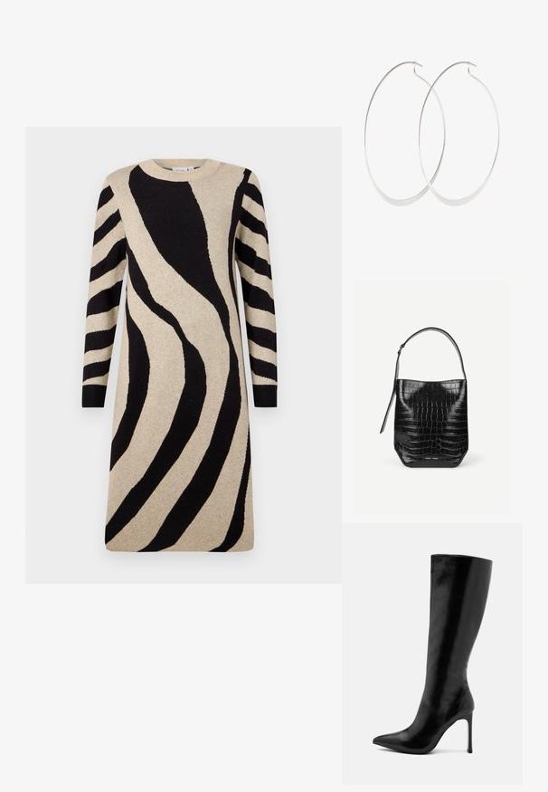 Strikkjole med en beige bundfarve og kraftige sorte zebra-striber, lange ærmer og rund halsudskæring. Blød tekstur med en afslappet pasform.; Sort knæhøj støvle lavet af blank læder, med en spids tå og en slank stilethæl. Glat tekstur med minimalistisk design.; Sort spandtaske i krokodillepræget læder med enkelt skulderrem og lille sølvfarvet mærkelogo foran nederst i midten.; Sølv hoops øreringe med et tyndt, glat design; langstrakt oval form; poleret finish; har en sikker krog lukning.