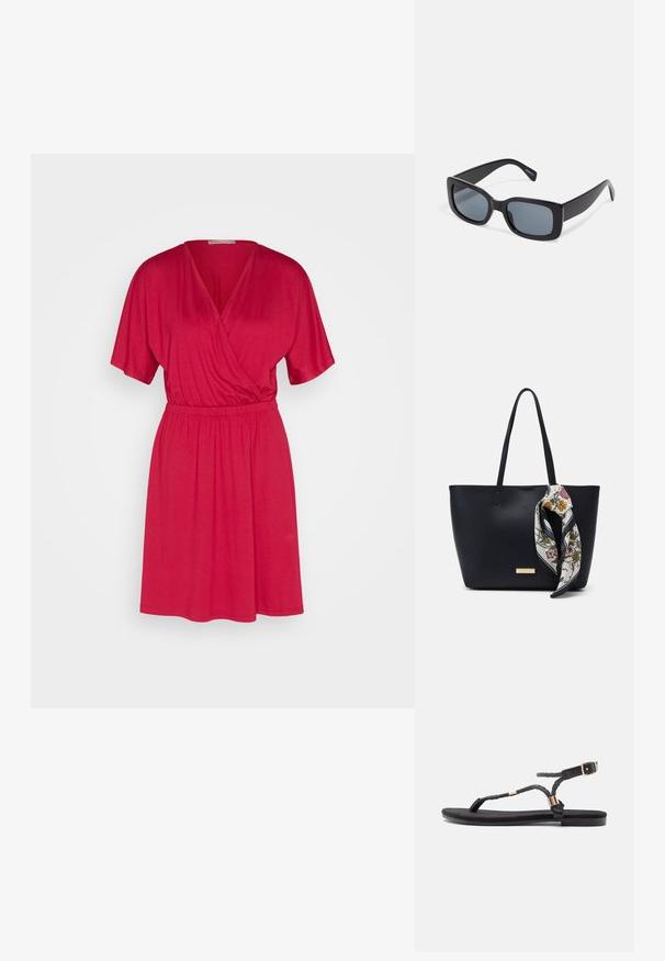 Anna Field by Zalando Jerseykleid - red; Schwarze flache Sandalen mit geflochtenen Riemen und metallischem Akzent. Verfügt über eine verstellbare Schnalle und eine flache Gummisohle für Komfort.; Schwarze rechteckige Sonnenbrille mit dunkel getönten Gläsern, dickem Kunstrahmen und breiten Bügeln. Glatte Oberfläche und kantiges Design.; Schwarze Leder-Umhängetasche mit zwei Schulterriemen, versehen mit einem floralen Seidenschal, der am Griff gebunden ist, sowie einem metallischen Logoakzent auf der Vorderseite.