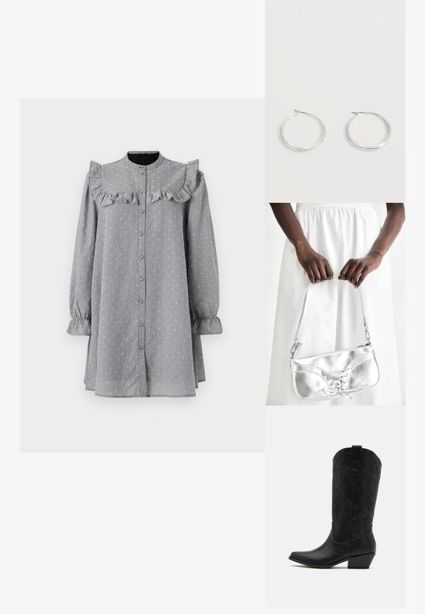 Grijze button-up jurk met een ruche als halslijn, lange mouwen en elastische manchetten. Heeft een subtiel textuurpatroon en een losse pasvorm.; Zwarte leren cowboylaars met spitse neus, lage gestapelde hak en een ingewikkeld geïmbossieerd bladerenpatroon op de schacht. Lus aan de bovenkant voor eenvoudig aantrekken.; Zilveren metalen handtas met vetersluiting, met een strak ontwerp en een korte schouderriem. De tas wordt vastgehouden in de handen, waardoor de textuur goed tot zijn recht komt.; Zilverkleurige metalen creolen oorbellen met een glad, licht gebogen oppervlak en sluitingen met haaksluiting op een effen witte achtergrond.