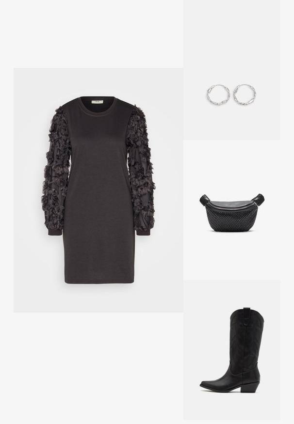 JDY JDYFAIRVIEW DRESS - Cocktailkjole / festkjole - phantom; Sort læder cowboystøvle med spids tå, lav stablet hæl og indviklet præget bladmønster på skaftet. Strop øverst for nem påtagning.; Sort håndtaske med en glat læderoverdel og en struktureret bund dækket af sølvnitter, med lynlås lukning og dobbelthåndtag.; Sølv hoops med en bølget, uregelmæssig tekstur. Har en tynd, cirkulær form og en reflekterende finish.