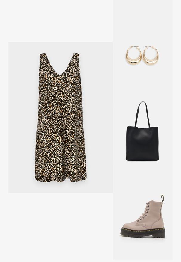 Vestido sin mangas de estampado de leopardo con un escote en V profundo, tejido ligero y un corte holgado con tonos variados de marrón y negro.; Botín de tobillo con cordones en cuero rosa claro, que presenta una suela negra gruesa con un detalle de costura amarilla y una lengüeta en la parte posterior.; Bolso tote de cuero negro con textura lisa, forma rectangular y dos asas largas. Sin herrajes ni adornos visibles.; Pendientes de aro en tono dorado con forma de media luna, superficie pulida y cierre tipo bisagra. La textura suave y el acabado reflectante mejoran la visibilidad.