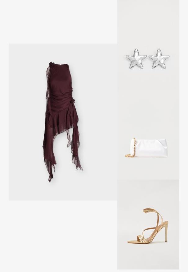 Asymmetrisk bordeaux ærmeløs kjole med gennemsigtigt lagdelt stof og blomsterdetaljer på skulder og talje, med draperede, flydende paneler.; Even&Odd by Zalando Sandaler - gold; Hvid blød clutchtaske med guld kæderem pyntet med klare ædelsten, sat mod en ensfarvet lys grå baggrund.; Sølvstjernede øreringe med en poleret, blank overflade. Hver ørering har fem spidser og subtile teksturdetaljer på overfladen.