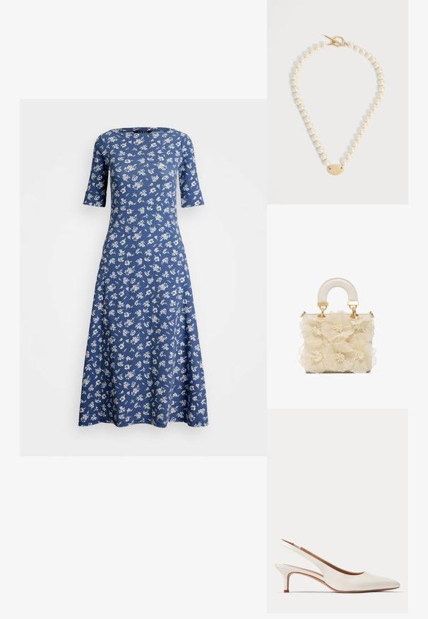 Blauwe bloemenjurk van zachte stof, met korte mouwen, een ronde halslijn en een A-lijn silhouet met witte bloempatronen.; Witte leren slingback kitten heel schoen met spitse neus en lage hak op een effen lichte achtergrond.; Crèmekleurige handtas met een gebogen handvat en zes grote, doorschijnende bloemapplicaties die de voorkant bedekken.; Parelketting met gouden toggle-sluiting en een ovale gouden hanger gegraveerd met letters op een effen witte achtergrond.
