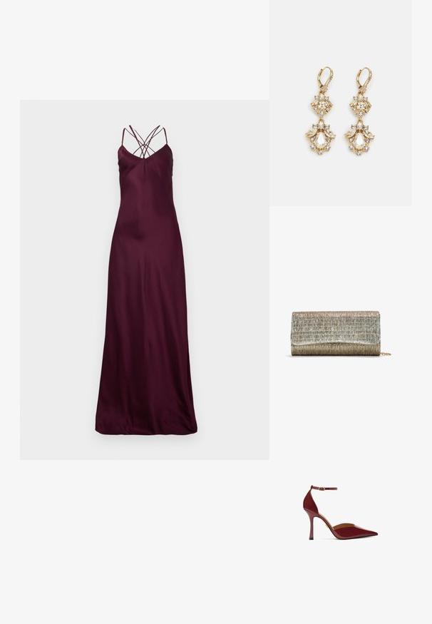 Vestido largo de satén burdeos con tirantes finos y diseño cruzado en la espalda. Textura suave y silueta ajustada. Sin patrones ni elementos metálicos visibles.; Zapato de tacón alto burdeos con un acabado brillante, puntera afilada, correa al tobillo con una hebilla dorada y un tacón de aguja esbelto.; Bolso de mano rectangular con una superficie metálica texturizada, que presenta una combinación de colores en plata y oro y una correa de cadena para llevar.; Pendientes colgantes en tono dorado con un diseño de racimo que incluye cristales claros en forma redonda y de lágrima, mostrando un detallado intrincado.