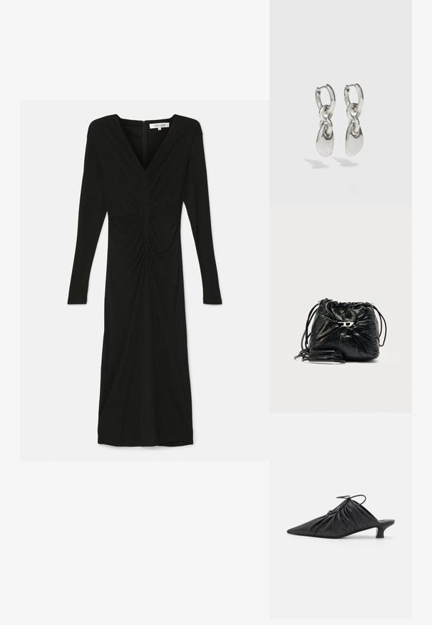 Schwarzes langärmliges Midikleid mit gerafftem Vorderteil, V-Ausschnitt und Reißverschluss hinten, auf weißem Hintergrund präsentiert.; Schwarze Leder-Mules zum Hineinschlüpfen mit spitzer Zehe, geraffter Textur und kleinem Kitten-Heel. Verfügt über ein Zugbanddetail am Öffnung.; Schwarze Lederzugbeutel mit gerafftem Design, silbernen Beschlägen und verstellbaren Trägern. Die strukturierte Oberfläche verleiht Tiefe.; Silberne Creolen mit verlängerten ovalen Gliedern, die eine polierte Oberfläche und einen strukturierten Anhänger aufweisen. Einfaches Design mit glatten Kanten.