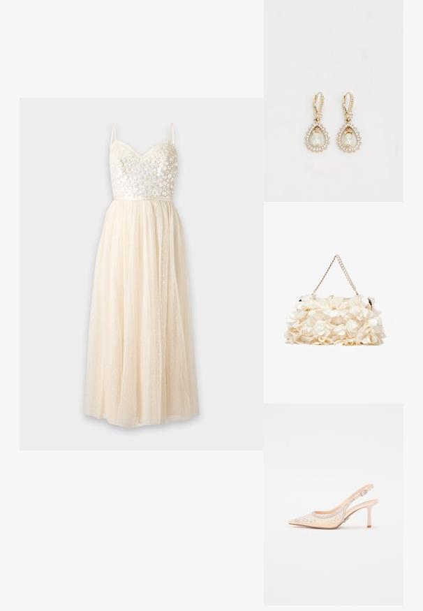 Crèmekleurige mouwloze jurk met een lijfje met bloemmotief van pailletten en een vloeiende tule rok met een subtiel polkadotpatroon.; Steve Madden VERO - Hoge hakken - champagne; Witte bloemenhandtas met een gatherend stoffen oppervlak, gouden kettingriem en metalen sluiting. Heeft textuur op de bloemblaadjes voor extra detail.; Goudkleurige oorbellen met een druppelontwerp, met een centrale parel omringd door kleine heldere kristallen. Scharnier sluiting.