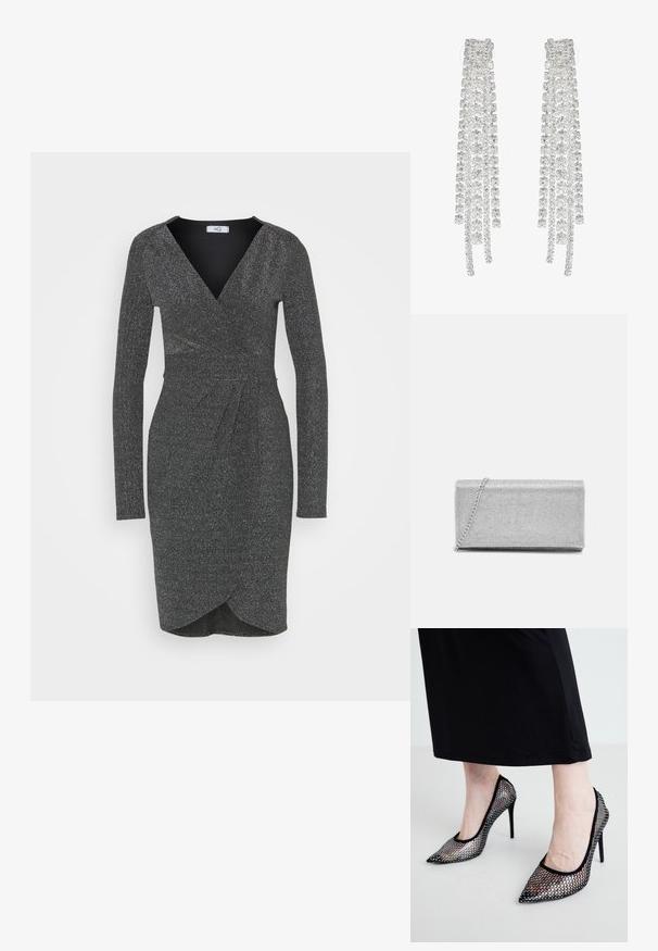 WAL G. PARTY CHRISSY GLITTER DRESS - Džersejové šaty - silver; Čierne sieťované lodičky s špicatou špičkou a tenkým ihlovým podpätkom. Vzor navrhnutý s kruhovými výrezmi, ktorý poskytuje polopriesvitný vzhľad.; Strieborná metalická kabelka so tkaným sieťovým dizajnom, obdĺžnikového tvaru, s reťazovou rukoväťou na nosenie. Hladký povrch a lesklý finiš.; Dlhé strieborné náušnice s množstvom priehľadných, fasetovaných kryštálov v kaskádových pramienkoch rôznych dĺžok a tvarov.