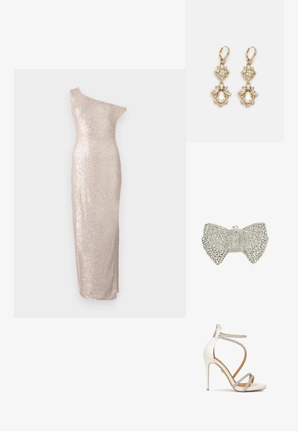 Vestido de longitud hasta la rodilla, de un solo hombro, en color beige claro con una silueta ajustada, que presenta una textura de lentejuelas y un diseño recto y elegante.; Sandalia de tacón alto blanca con brillantes tiras plateadas, punta abierta y cierre de cremallera en la parte trasera. Textura suave, diseño elegante y tacón puntiagudo.; Clutch en tono plata con forma de lazo adornado con strass claros y un cierre de cristal en la parte superior.; Pendientes colgantes en tono dorado con un diseño de racimo que incluye cristales claros en forma redonda y de lágrima, mostrando un detallado intrincado.