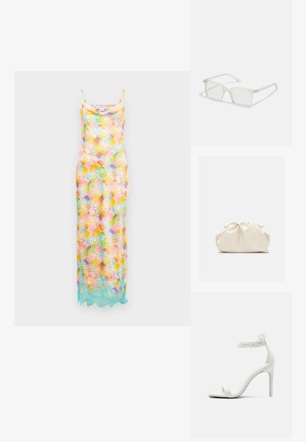 Vestido largo sin mangas con un patrón geométrico floral multicolor y un borde de encaje azul claro a lo largo del dobladillo sobre un fondo blanco.; Call it Spring Sandalias de tacón - white; Gafas cuadradas de plástico transparente con lentes translúcidos, que cuentan con acentos dorados en las patillas para un detalle adicional.; Bolso de mano de cuero suave de color crema con diseño fruncido y plisado y una delgada correa para el hombro que descansa delante sobre un fondo liso.