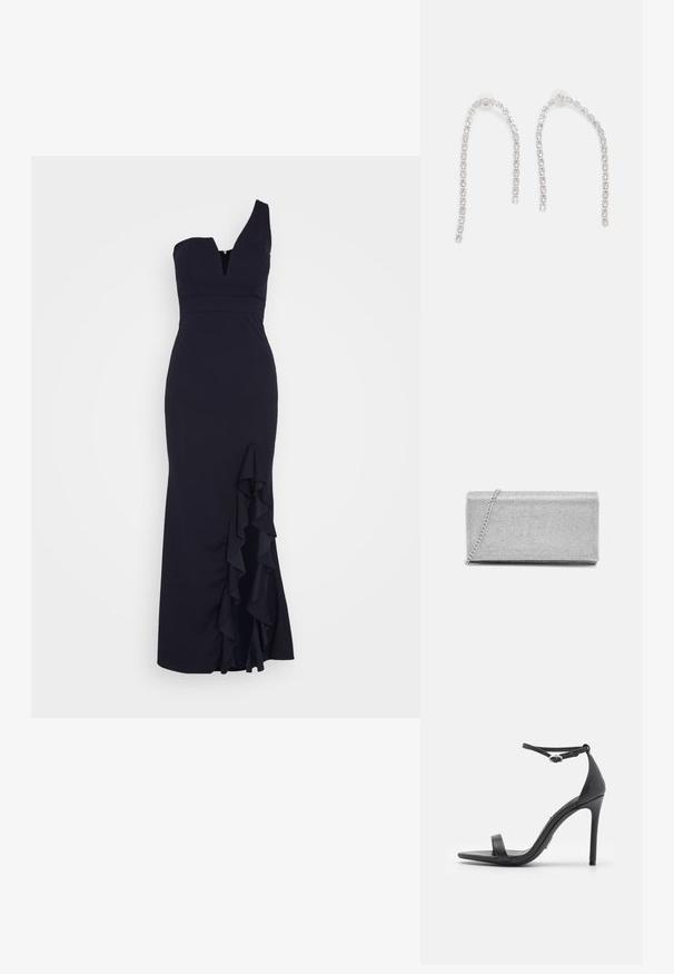 WAL G. SOYA ONE SHOULDER RUFFLE MAXI DRESS - Galajurk - navy blue; Zwarte hoge hakken sandalen met een open teen, dunne banden en een enkelsluiting. Gladde leren textuur met een puntige neus.; Zilveren metallic clutch met een geweven gaasontwerp, rechthoekige vorm en een kettingriem om mee te dragen. Gladde textuur en gepolijste afwerking.; Zilveren oorbellen met hangende kettingen, voorzien van meerdere heldere edelstenen die in een lineair patroon zijn gerangschikt, wat een schitterend effect geeft.
