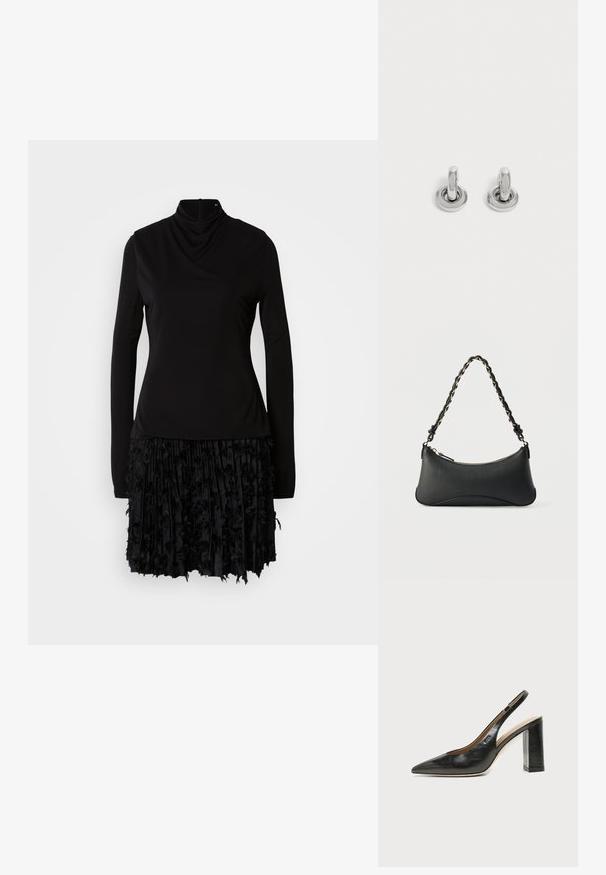 Zwarte jurk met een hoge hals, lange mouwen en een gestructureerde plooienrok met stoffen accenten. Glad bovenstuk met geplooide details.; Zwarte leren slingback schoen met spits toelopend neusje, hoge blokhak en beige binnenvoering tegen een effen lichte achtergrond.; Zwarte lederen schoudertas met een gebogen rechthoekige vorm, gouden ketting verweven in een gevlochten zwarte band, en een ritssluiting bovenop.; Een paar kleine, glanzende zilveren creolen met een ronde basis, afgebeeld op een effen lichte achtergrond.