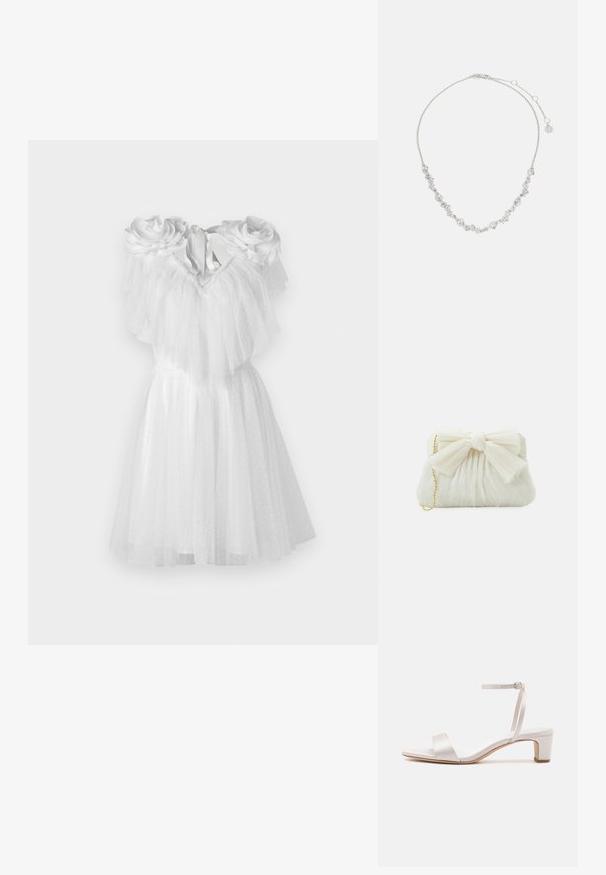 Witte jurk met bloemaccenten op de schouders, voorzien van gelaagd tule en een aangesloten lijfje. De zoomlijn valt boven de knie.; Loeffler Randall ALICE - Sandalen - cream; Witte geplooide clutchtas met een opvallende strikdetail en een gouden kettinghengsel. Zachte textuur met een geplooid ontwerp aan de voorkant.; Zilveren ketting met bloemmotieven, versierd met heldere edelstenen, verfijnde details en een verstelbare sluiting.