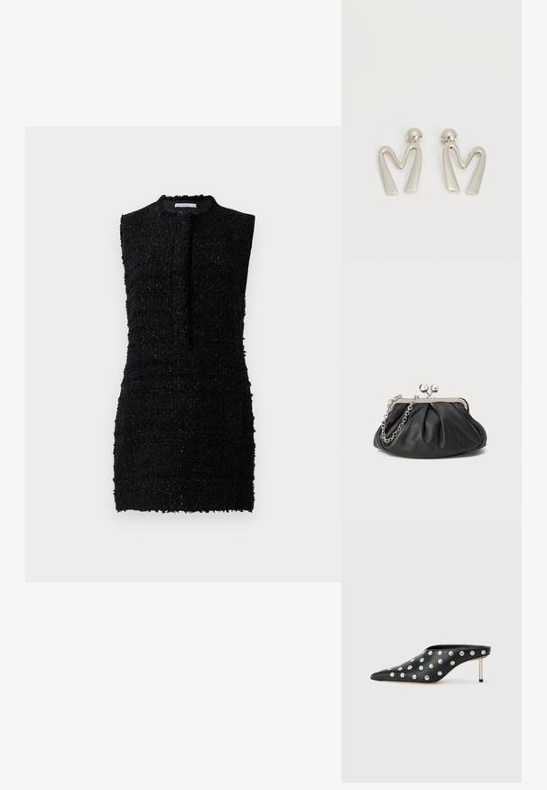 Vestido negro sin mangas hecho de una tela texturizada con un ajuste ligeramente holgado, que presenta un escote alto y un detalle mínimo.; STAND STUDIO KELSEY - Mules de tacón - black; Clutch de cuero negro con textura arrugada, marco de metal en tono plateado, cierre de beso y cadena para colgar. Superficie suave y lisa.; Par de pendientes de metal plateado con forma de letra M angular y postes redondeados sobre un fondo blanco.
