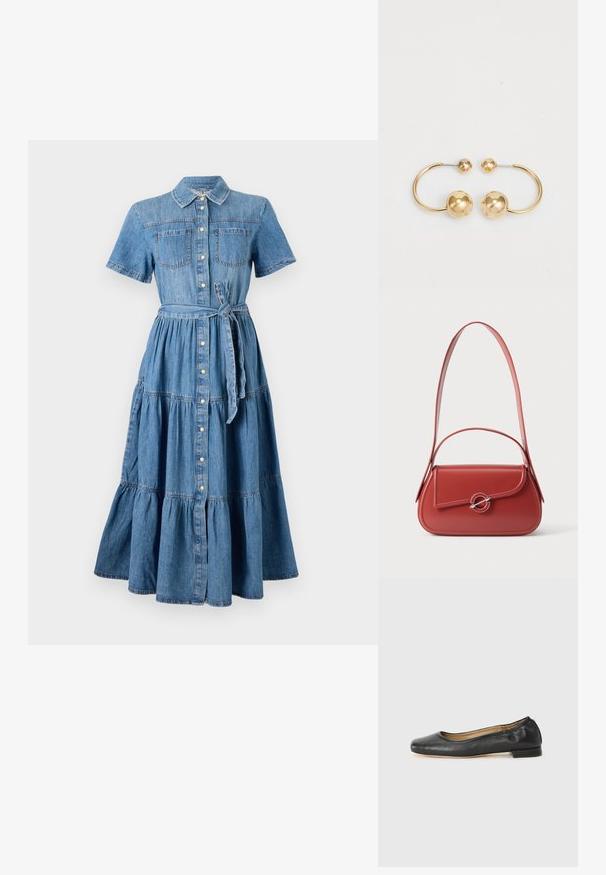 Robe en denim avec un col, des manches courtes, deux poches avant, un devant à boutons, une ceinture à la taille et un design de jupe à volants en bleu.; Ballerines en cuir noir avec un bout arrondi et des coutures minimales. Talon bas et rectangulaire avec une texture lisse. Détails subtils de doublure intérieure.; Sac à main en cuir rouge avec une longue bandoulière réglable et un rabat incurvé fermé par un fermoir circulaire en argent.; Boucles d'oreilles en métal doré présentant un design circulaire avec deux sphères, l'une plus grande et texturée, et une petite boule polie en haut.