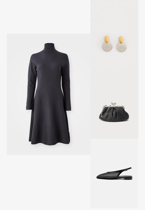 Donkergrijze, langärmd dress met een hoge hals. A-lijn silhouet, zachte textuur en een zoom die aan de onderkant uitloopt.; Zwarte slingback platte schoen met puntige neus, mesh bovenwerk, verstelbare gespsluiting en lage gestapelde hak op witte achtergrond.; Zwarte leren clutch met geplooide textuur, zilverkleurig metalen frame, drukknopsluiting en kettingriem. Glad, zacht oppervlak.; Gouden en zilveren metalen oorbellen met een ronde schijfbasis en een ovale bovenstuk, gladde textuur en gepolijste afwerking.
