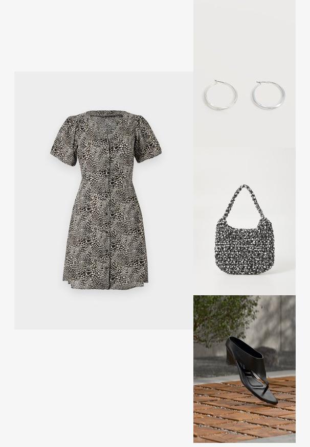 Leopard print jurk met korte pofmouwen, V-hals en een sluiting met knopen aan de voorkant. Gemaakt van lichte stof, met een uitlopende rok.; Zwarte sandaal met hoge hak en teenslipperbandje, zwevend boven een patroon van houten en grind buitenoppervlak met vage begroeiing en een muur op de achtergrond.; Geweven handtas in zwart en wit met een ronde vorm, gestructureerd oppervlak en een gevlochten handvat. Geschikt voor dagelijks gebruik.; Zilverkleurige metalen creolen oorbellen met een glad, licht gebogen oppervlak en sluitingen met haaksluiting op een effen witte achtergrond.
