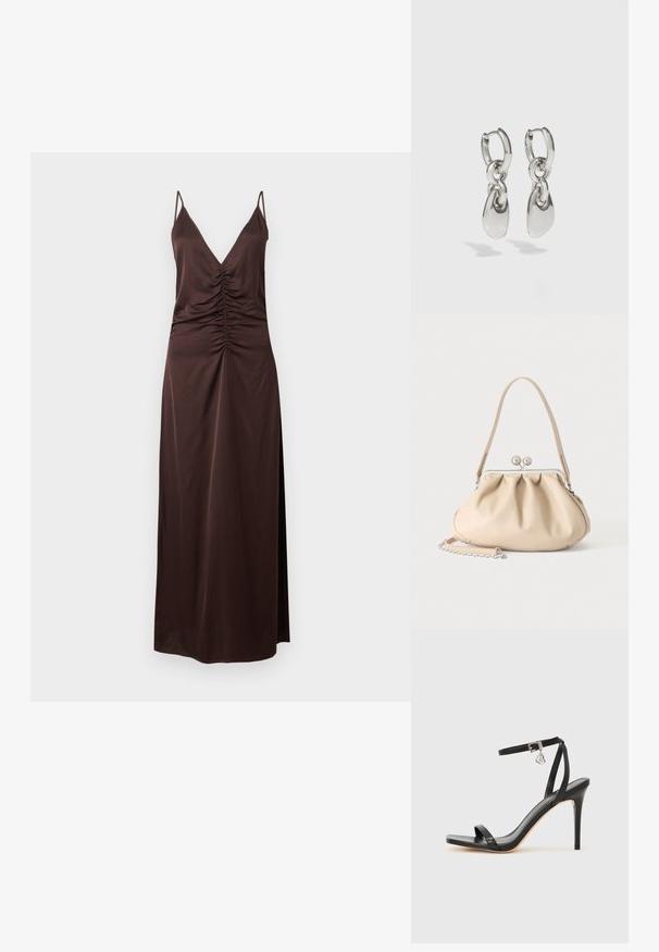 Robe marron en satin sans manches avec des fronces sur le devant et de fines bretelles, longueur au sol avec une fente latérale.; Sandale à talon haut noire avec une bride étroite à la cheville, bout carré, cuir lisse et accent de boucle métallique.; Sac à main en cuir souple beige avec un fermoir en métal argenté, une bandoulière simple et une bandoulière chaîne optionnelle sur fond blanc.; Boucles d'oreilles en argent avec des maillons ovales allongés, présentant une finition polie et un pendentif tombant texturé. Design simple avec des bords lisses.