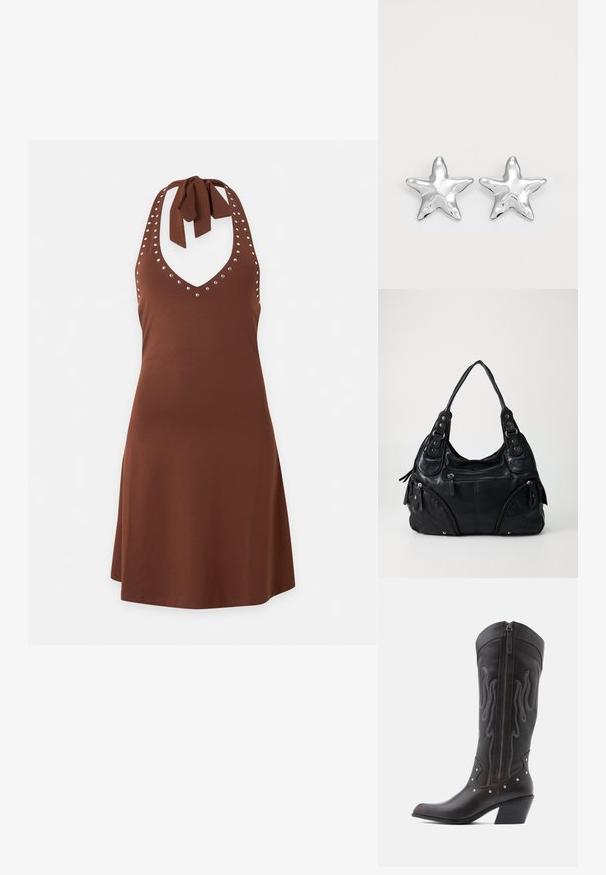 Robe marron à col licou avec des clous argentés le long de l'encolure et des bretelles, nouée à l'arrière.; Bottes de cowboy en cuir marron avec surpiqûres en forme de flammes, fermeture éclair latérale, clous argentés, bout pointu et talon superposé.; Sac à main en cuir noir avec double anses, poches zippées à l'avant et détails en rivets métalliques, sur un fond clair et uni.; Boucles d'oreilles argentées en forme d'étoile, avec une surface lisse et brillante. Chaque boucle d'oreille possède cinq pointes et des détails subtils de texture de surface.