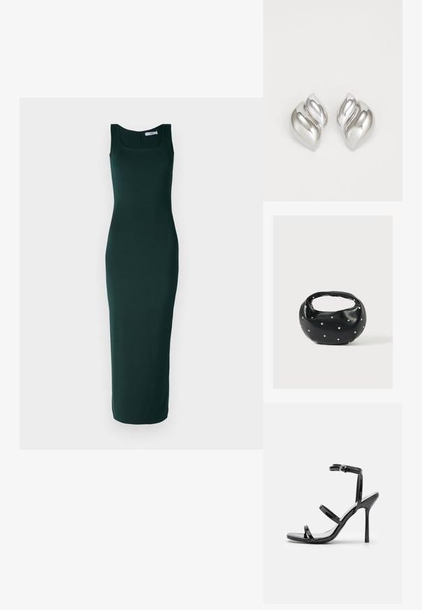 Hihkua, sleeveless mekko syvän vihreästä kankaasta. Neliön muotoinen pääntie, sileä pinta ja nilkkapituinen malli.; Musta patenttineuleinen korkeakorko sandaalit, joissa on kolme vaakasuoraa hihnaa ja säädettävä nilkkahihna. Tyylikäs siluetti ja kiiltävä pinta.; Musta nahkainen käsilaukku, jossa on pyöreä muoto, koristeltu hopeisilla niittikoristeilla ja lyhyt kahva. Sileä pinta ja vetoketjullinen suljenta.; Hopeakoru, jolla on orgaaninen, abstrakti muoto. Sileä, kiiltävä pinta ja kapeneva muotoilu. Korussa on hienovaraisia kaaria ja keskeinen viivayksityiskohta.