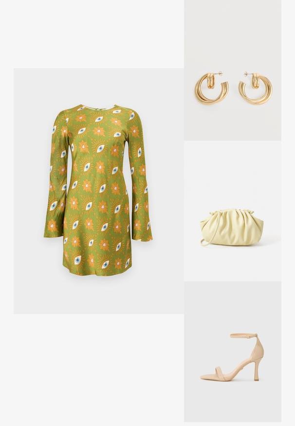 Vestido verde con mangas largas de campana, que presenta un patrón de ojos y flores en naranja, rosa y azul. Tela suave con una silueta ajustada.; Sándala de tacón alto beige con una delgada correa en el tobillo, puntera abierta y dos correas diagonales a lo largo del pie. Textura de cuero suave, forma afilada.; Bolso amarillo plisado hecho de cuero sintético suave, con una forma blanda y una sola correa para el hombro, además de un diseño de parte superior recogida.; Par de pendientes de aro doble brillante de oro con cierres de presión sobre un fondo blanco.