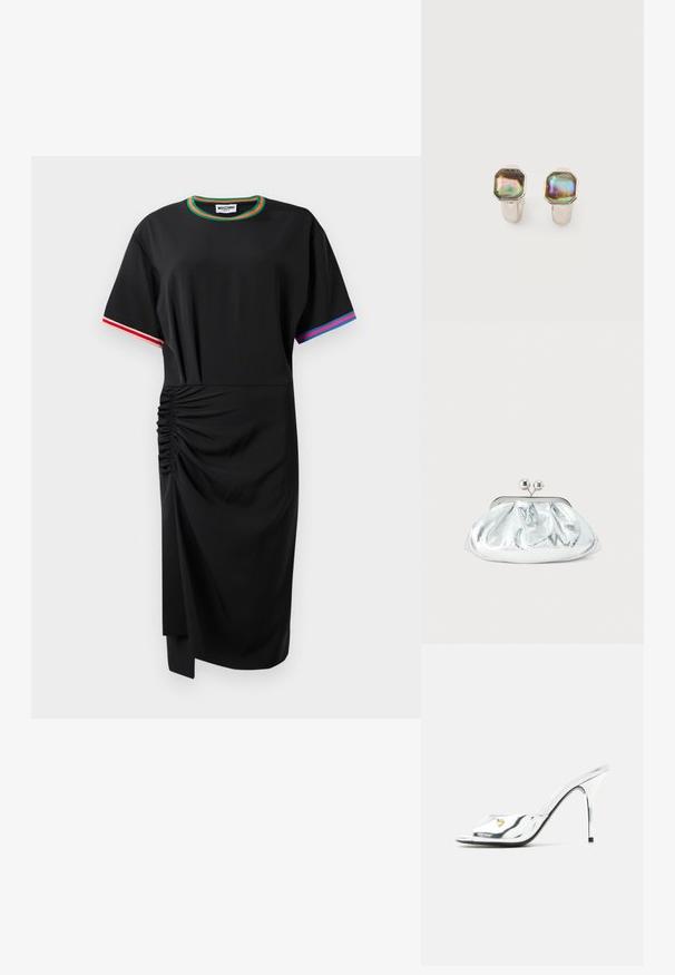 Schwarzes Midikleid mit kurzen Ärmeln und Raffung auf der linken Seite, grünem und orangefarbenem Ausschnitt, rotem und weißen Ärmelbesatz auf der rechten Seite sowie blauem und pinkem Ärmelbesatz auf der linken Seite.; Silberne High-Heeled-Mule mit offenem Zehenbereich, schlankem Stilettabsatz und kleiner goldener Herzverzierung am Riemen.; Kleine silberne Metallic-Clutch mit gerundetem, gerafftem Design und einem Verschluss mit zwei silbernen Kugeln.; Paar silberfarbene Clip-Ohrringe mit achteckigen, irisierenden Steinen, die grüne, violette und goldene Farbtöne auf weißem Hintergrund reflektieren.