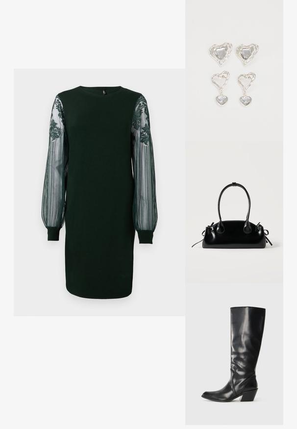 Vestido verde oscuro con cuello redondo, largas mangas transparentes con patrón y puños ajustados. Tejido suave, diseño a la altura de la rodilla con un elegante detalle.; Bota de cuero negra hasta la rodilla con punta afilada, tacón angular y textura suave. Presenta un sutil acento de costura a lo largo del costado.; Pequeño bolso negro brillante con dos asas largas y detalles de cordón lateral sobre un fondo claro liso.; Pendientes en forma de corazón plateados que presentan piedras claras facetadas, con un marco texturizado. El conjunto incluye estilos de perno y tipo gota.