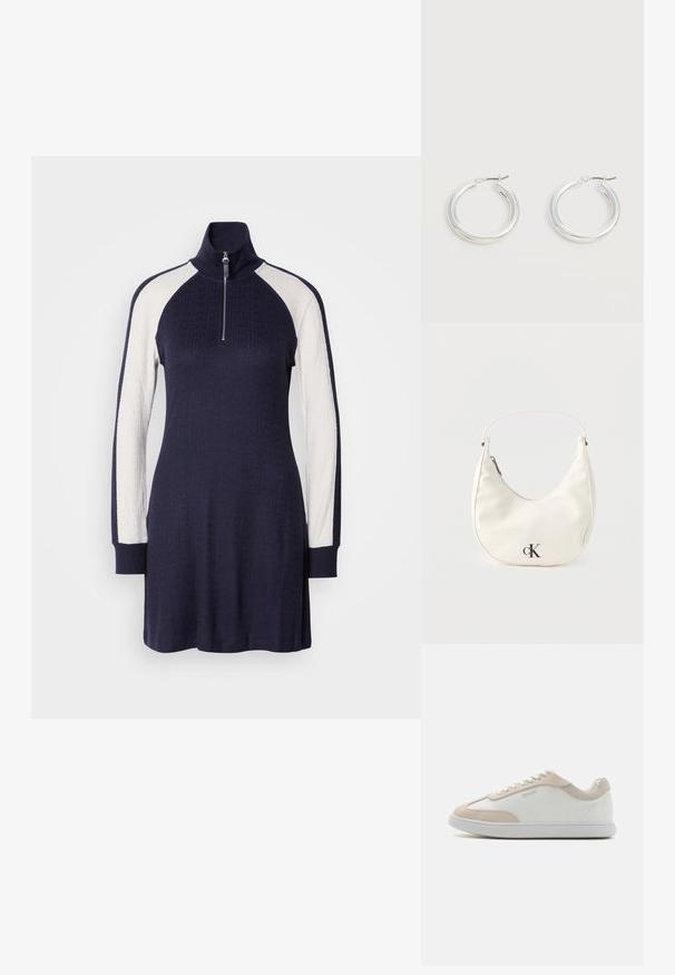Marineblaues Strickkleid mit hohem Kragen, halbseitigem Reißverschluss und weißen strukturierten Ärmeln. Lange Ärmel mit marineblauen Bündchen.; Weiße Ledersneaker mit beigen Wildleder-Akzenten und weißen Schnürsenkeln. Sie verfügen über eine runde Zehenform und eine gepolsterte Sohle für zusätzlichen Komfort.; Kleine weiße halbmondenförmige Handtasche mit kurzem Trageriemen, Reißverschluss und schwarzem "cK"-Logo auf der Vorderseite.; Paar mittelgroße glänzende silberne Hoop-Ohrringe mit dünnen Metallverschlüssen auf hellem neutralem Hintergrund.