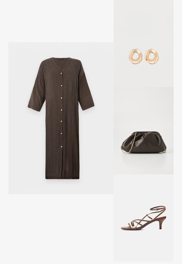 Μακριφόρεμα καφέ με υφή, V-neck, τρία τέταρτα μανίκια και κλείσιμο με κουμπιά μπροστά. Λείο ύφασμα με κατακόρυφες ρίγες.; Καφέ σανδάλι με λεπτά λουράκια, αγκράφα στον αστράγαλο και μέτριο τακούνι, εμφανιζόμενο από το πλάι σε λευκό φόντο.; Καφέ δερμάτινη τσάντα χεριού με συγκεντρωμένο σχέδιο, χρυσό αλυσίδα ιμάντα και μαλακή, υφή. Συμπαγής σχήμα κατάλληλο για βραδινή χρήση.; Ζευγάρι σκουλαρικιών κρίκος από μέταλλο σε χρυσή απόχρωση με γυαλιστερό φινίρισμα και ακανόνιστο σχήμα, με ανοιχτό κέντρο, σε λευκό απλό φόντο.
