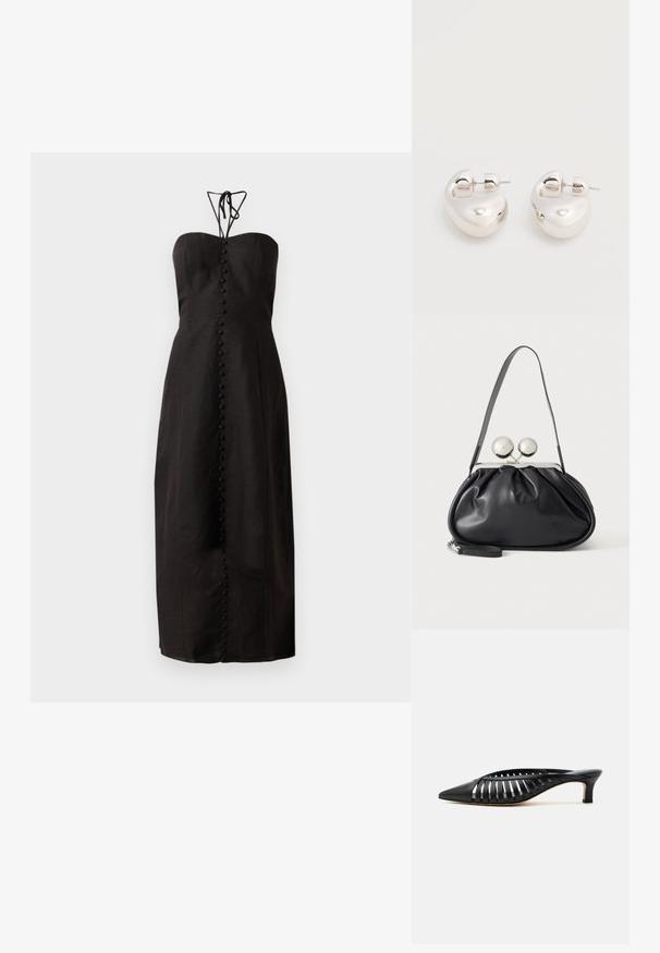 Schwarzes trägerloses Kleid mit figurbetontem Oberteil, langem, fließendem Rock und einer Reihe von dekorativen Knöpfen auf der Vorderseite. Strukturierter Stoff.; Schwarze Leder-Mule mit spitzer Schuhspitze, Riemchen-Design und niedrigem Kittenheel auf weißem Hintergrund.; Schwarze Ledertasche mit gerafftem Design, einem einzelnen Riemen, silbernem Metallrahmen und zwei großen runden silbernen Verschlüssen.; Paar glänzende silberne dicke Creolen mit Stecker-Verschlüssen auf weißem Hintergrund.
