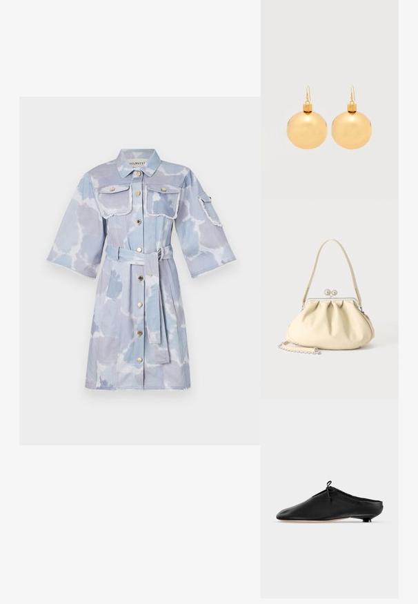 Lichtblauwe denim jurk met een strikceintuur, twee borstzakken en korte mouwen. Versleten randen en een wolkenachtige print overal.; Zwarte leren instapschoen met een kleine afgeronde hak en een gebonden strikdetail vlakbij de bovenzijde, zijaanzicht.; Crèmekleurige zachte leren handtas met geplooid ontwerp, zilveren frame sluiting, korte handgreep en een afneembare kettingriem.; Een paar glanzende gouden kerstbal-oorbellen met haaksluitingen op een effen witte achtergrond.