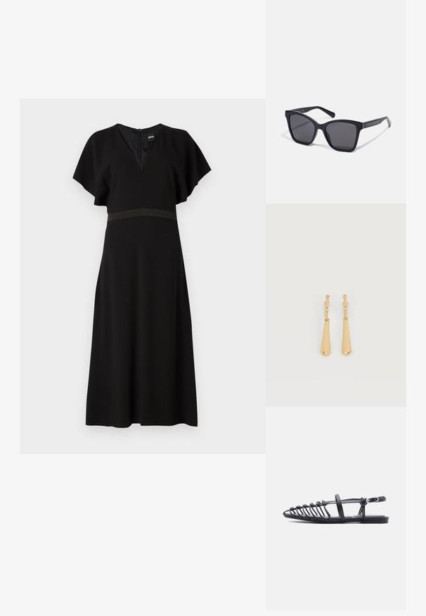 Schwarzes Kleid mit V-Ausschnitt, kurzen, schwingenden Ärmeln und einem kontrastierenden horizontalen Band in der Taille. Aus einem glatten, fließenden Stoff gefertigt.; Schwarze flache Sandale mit mehreren dünnen Riemen, verstellbarem Knöchelriemen mit Schnalle und offenem Zehenkäfig-Design vor weißem Hintergrund.; Schwarze rechteckige Sonnenbrille mit dunklen Gläsern und glänzenden Rahmen. Verfügt über silberne Markenkennzeichnung an der Seite. Quadratische Form mit stabilen Bügeln.; Ohrhänger in Gold-Ton mit glatten, länglichen Tropfenanhängern, die an kleinen Creolenverschlüssen hängen, auf weißem Hintergrund.