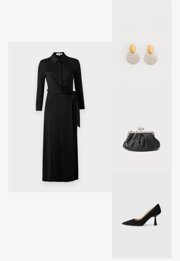 Zwarte wikkeljurk van gladde stof, met een kraag, knopen aan de voorkant, lange mouwen, een tailleband en een lange rok.; Zwarte suède high-heeled pump met een spitse neus, voorzien van een glanzende zwarte blokhak en een gladde binnenvoering.; Zwarte leren clutch met geplooide textuur, zilverkleurig metalen frame, drukknopsluiting en kettingriem. Glad, zacht oppervlak.; Gouden en zilveren metalen oorbellen met een ronde schijfbasis en een ovale bovenstuk, gladde textuur en gepolijste afwerking.