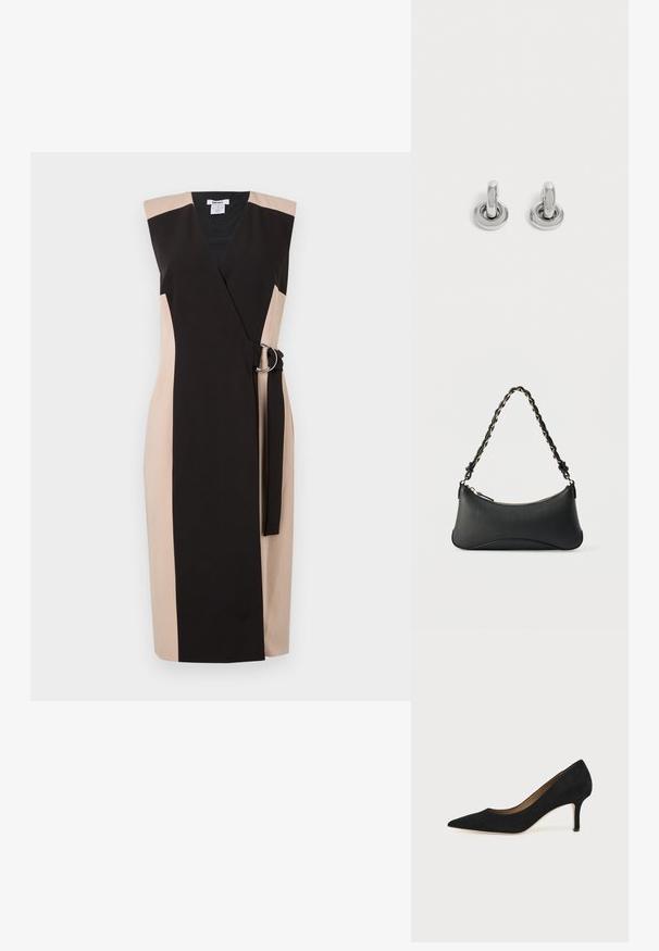 Robe sans manches noire et beige à enfiler, dotée d'une large ceinture avec un accent en forme d'anneau argenté, en tissu lisse et à silhouette ajustée.; Escarpin en daim noir à bout pointu avec un talon stiletto fin de hauteur moyenne et un design à coupe basse sur un fond uni.; Sac à bandoulière en cuir noir de forme rectangulaire incurvée, avec une chaîne dorée tissée dans la bandoulière noire tressée et une fermeture éclair sur le dessus.; Paire de petites boucles d'oreilles créoles argentées brillantes avec une base ronde, présentées sur un fond clair uni.