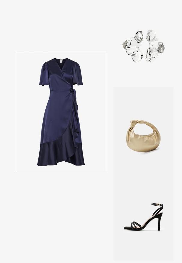 Marine satijnen wikkeljurk met korte pofmouwen, gerimpelde zoom en een zelfstrikceintuur op de taille. Gladde textuur met een vloeiende silhouet.; Anna Field by Zalando Sandalen - black; Gouden metalen handtas met een gladde, glanzende textuur. Voorzien van een geknoopte handgreep en een ronde, zachte vorm. Ritsluiting aan de bovenkant.; Cluster van zes onregelmatig gevormde, doorschijnende en reflecterende glasachtige stukken die zijn gerangschikt op een witte achtergrond.