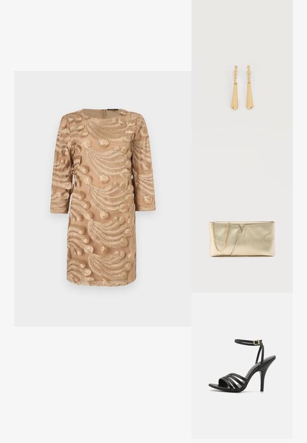 Beige jurk met driekwart mouwen, voorzien van ingewikkelde gouden borduursels in een spiraalvormig bladerenpatroon. Rits aan de achterkant, gladde textuur.; Zwarte strappy hoge hak sandaal met een slanke enkelband, open teen en een gladde afwerking. Heeft een slanke hak en een gestructureerd bandontwerp.; Rechthoekige gouden clutch met V-vormige uitsnijding en een dunne gouden kettingriem op een lichte achtergrond.; Oorbellen in goudkleur met glanzende, langgerekte druppelvormige hangers die aan kleine oorringen hangen, op een witte achtergrond.