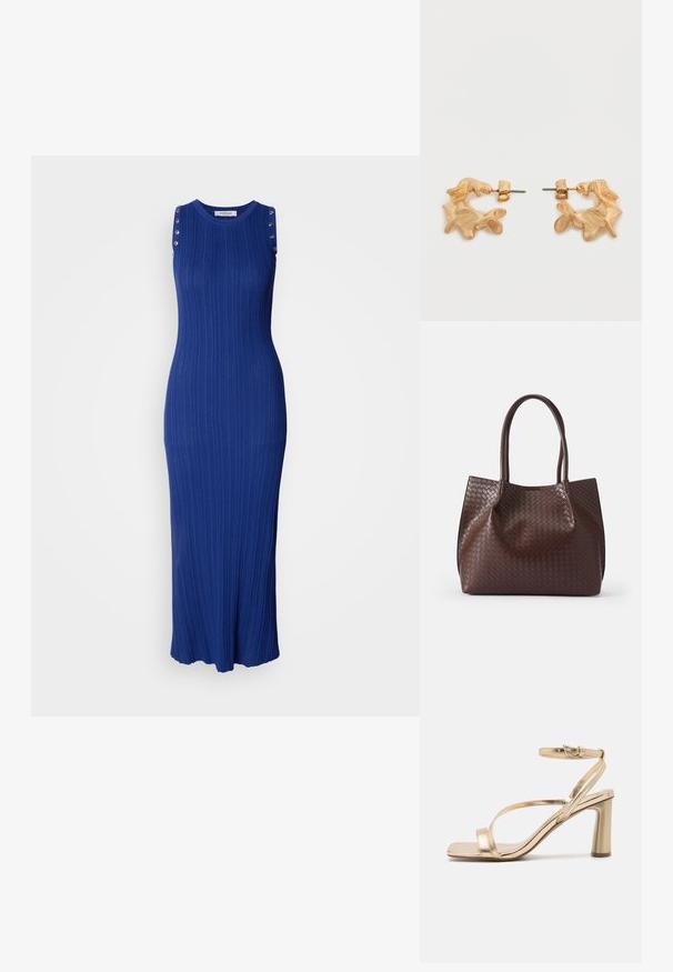 Mouwloze maxi-jurk van geribde brei stof, heldere blauwe kleur, met metalen knoop accenten op de schouderbanden en een uitlopende zoom.; Gouden hoge hak sandaal met een vierkante neus, metallic afwerking, slanke enkelband en een chunky hak. Gladde textuur met minimale details.; Bruine gevlochten leren tote bag met twee handvatten, voorzien van een gestructureerde oppervlakte en een open ontwerp. Minimalistische vorm zonder extra hardware.; Oorbellen in goudkleur met een abstracte, organische vorm, voorzien van een gestructureerd oppervlak en een sluiting met oorstekers.