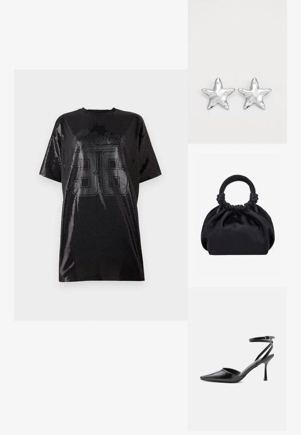Sort mesh t-shirt med oversized pasform, rund halsudskæring og "Glorious 36" grafik i glansfuld sort print på forsiden.; Sort spids højhælet sko med tynde ankelremme og sølvspænde på en ensfarvet lys baggrund.; Sort blød stofhåndtaske med samlet top og cirkulære polstrede håndtag bundet med knuder på hver side.; Sølvstjernede øreringe med en poleret, blank overflade. Hver ørering har fem spidser og subtile teksturdetaljer på overfladen.