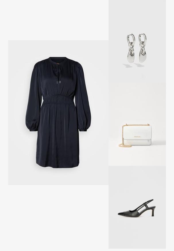 Navyblaues, langärmliges Kleid mit geraffter Taille, rundem Ausschnitt und Kordelzug. Hergestellt aus glattem, leichtem Stoff.; Schwarzer Slingback-Schuh aus Leder mit spitz zulaufender Zehenpartie, versehen mit glänzendem Akzent auf der Vorderkappe und mittelhohem Absatz. Offenes Seitendesign.; MICHAEL Michael Kors CLAIRE SM XBODY - Umhängetasche - optic white; Silberne Creolen mit verlängerten ovalen Gliedern, die eine polierte Oberfläche und einen strukturierten Anhänger aufweisen. Einfaches Design mit glatten Kanten.