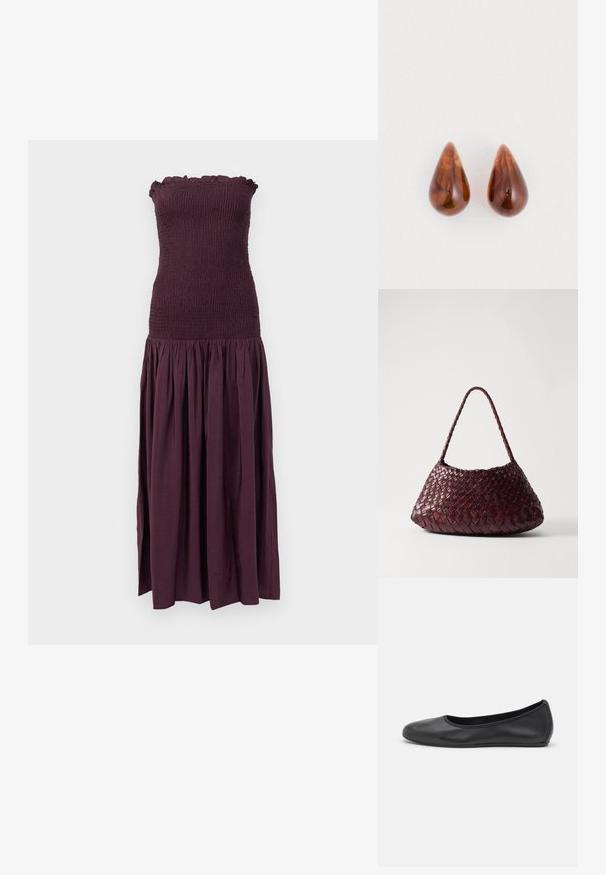 Robe sans bretelles de couleur violet foncé avec un corsage smocké, un col à volants et une jupe évasée et froncée. Fabriquée en tissu léger et texturé.; Ballerines en cuir noir avec un bout rond, texture lisse, détails de couture minimalistes et design de semelle flexible.; DRAGON DIFFUSION ROSANNA - Sac à main - bruciato; Une paire de boucles d'oreilles en forme de goutte d'eau, brillantes et marron, avec de subtils motifs plus foncés, sur un fond blanc.