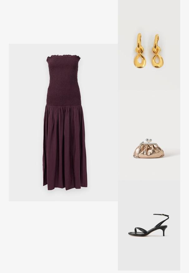 Α strapless, σκούρο μωβ φόρεμα με ραμμένη ζώνη, φρουτοειδή λαιμόκοψη και ρομαντική, φαρδιά φούστα. Κατασκευασμένο από ελαφρύ, υφασμάτινο ύφασμα.; Γυναικεία μαύρη δερμάτινη σάνδαλα με λεπτές τιράντες, λουράκι για τα δάχτυλα, αγκράφα στον αστράγαλο και μεσαίου ύψους τακούνι στιλέτο σε ουδέτερο φόντο.; Μικρό χρυσό μεταλλικό τσαντάκι φάκελος με ασημένιο κούμπωμα και αλυσίδα σε απλό φωτεινό φόντο.; Χρυσά σκουλαρίκια κρίκοι με κρεμαστό στριφτό μενταγιόν σε σχήμα σταγόνας που κρέμεται από κάθε κρίκο σε λευκό φόντο.