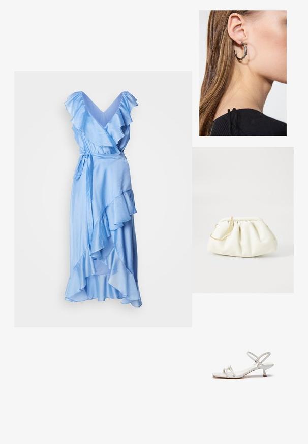 Vestido envolvente de color azul claro con mangas y dobladillo con volantes. Confeccionado en tela suave, cuenta con un cinturón ajustable en la cintura para un ajuste personalizable.; Sanda blanca de tiras con tacón bajo, suela plana y correa ajustable en el tobillo. Material suave con un diseño sencillo.; Bolso de mano de cuero blanco con un diseño recogido, cuenta con una cadena dorada y forma redondeada. Textura suave con pliegues suaves y sin patrones.; Pendiente de aro de plata con un acabado pulido, que presenta pequeños detalles en dorado y una forma redonda, llevado en el lóbulo.