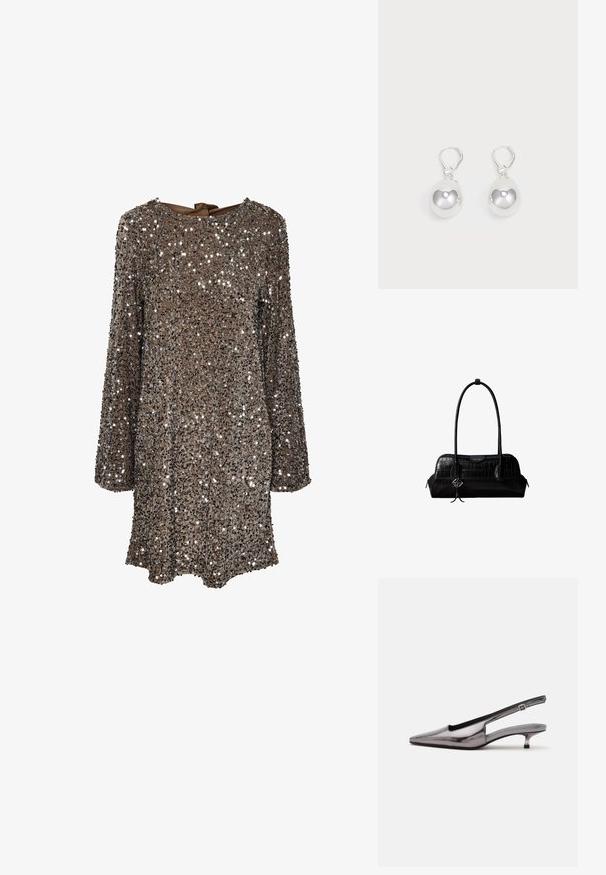 Langarm jurk van bruin stof bedekt met zilveren pailletten, met een ronde halslijn en een strikdetail op de rug. Reflecterend en gestructureerd oppervlak.; Metallic grijze slingback-schoen met spitse neus, lage kittenhak en verstelbare band op een witte achtergrond.; Zwarte schoudertas van leer met krokodillenstructuur, lange banden en een klein zilveren logohanger aan één band.; Zilveren druppeloorbellen met gladde, ronde, reflecterende oppervlakken die hangen aan klapring-sluitingen. Achtergrond is puur wit.