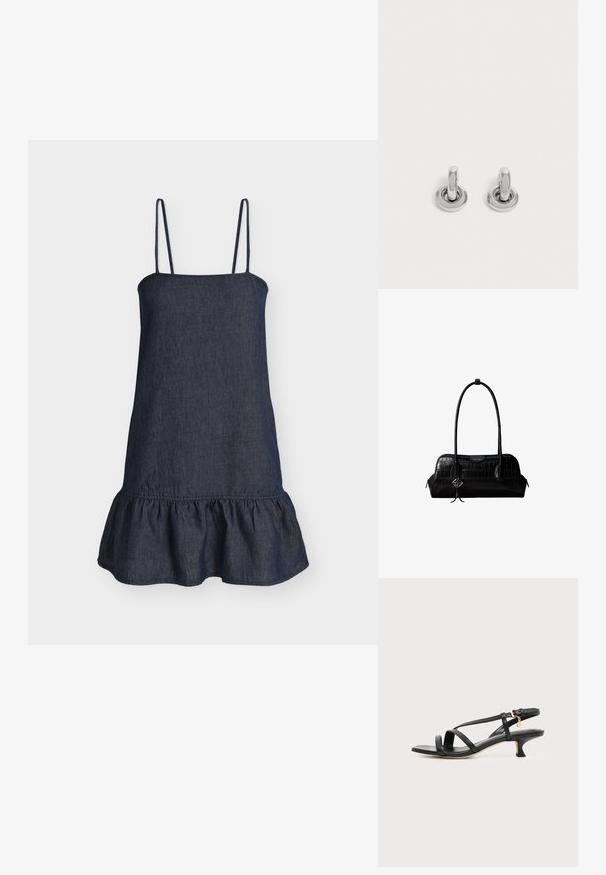 Robe sans manches bleu foncé avec fines bretelles et un ourlet à volants, fabriquée dans un tissu similaire au denim.; Sandale noire en cuir à brides fines, talon bas kitten, boucle à la cheville et petit pendentif doré sur fond clair uni.; Sac à épaule en cuir noir à texture crocodile, avec de longues sangles et un petit charm logo argenté sur une sangle.; Paire de petites boucles d'oreilles créoles argentées brillantes avec une base ronde, présentées sur un fond clair uni.