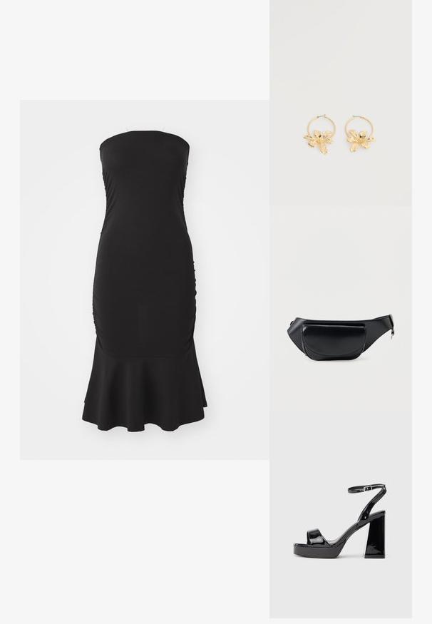 Vestido negro sin tirantes con un corpiño ajustado, textura fruncida en los costados y un dobladillo acampanado. Hecho de tela elástica para mayor comodidad.; Sandalia de plataforma de charol negro con tacón alto grueso y hebilla en el tobillo sobre fondo blanco.; Riñonera negra de cuero sintético con un bolsillo frontal de solapa y correa ajustable con cierre de cremallera.; Pendientes de aro dorados con grandes colgantes texturizados en forma de flor, expuestos sobre un fondo blanco liso.