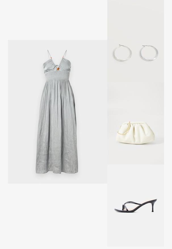 Robe sans manches en satin gris avec un corsage ajusté et une taille froncée. Elle possède des fines bretelles et une jupe froncée avec un détail central décoratif.; Sandale à talon en cuir verni noir avec fines lanières croisées et talon aiguille moyen et élancé sur fond blanc.; Sac à main en cuir blanc avec un design plissé, doté d'une bandoulière en chaîne dorée et d'une forme arrondie. Texture lisse avec des plis doux et sans motifs.; Boucles d’oreilles créoles en métal argenté avec une surface lisse légèrement incurvée et des fermoirs à clapet sur un fond blanc uni.