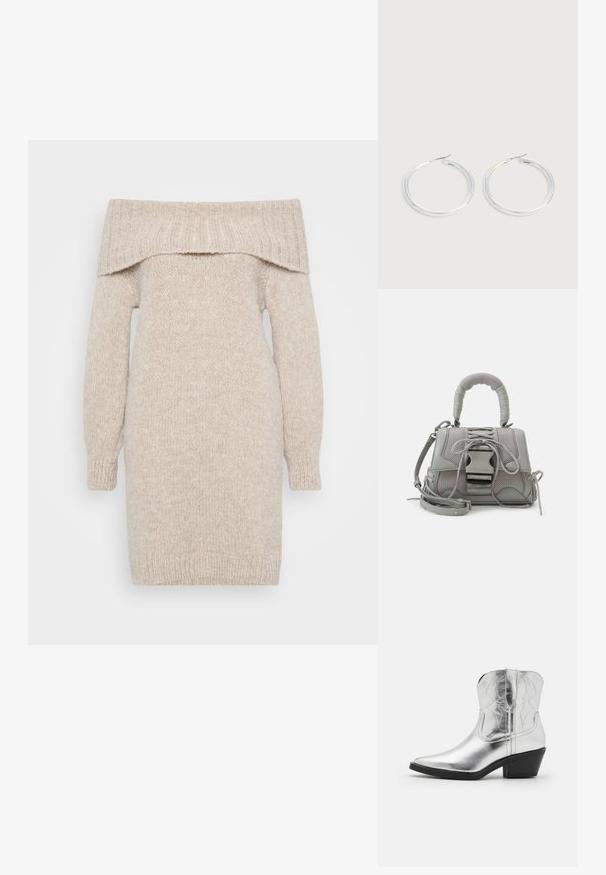 Beige strikket off-shoulder kjole med lange ærmer, ribbet halsudskæring og struktureret stof. Lige snit, midt på låret længde, med manchetter på ærmerne.; Sølvfarvede læder cowboy-støvler med spidse tæer, syede detaljer på skaftet og en moderat sort hæl. Glat og skinnende overflade.; Grå tekstureret håndtaske med en polstret hank, mesh-detaljer, justerbar rem og en frontlås. Kompakt design med en afrundet form.; Par skinnende sølvøreringe med tynde trådlåse, vist på en lys grå baggrund.