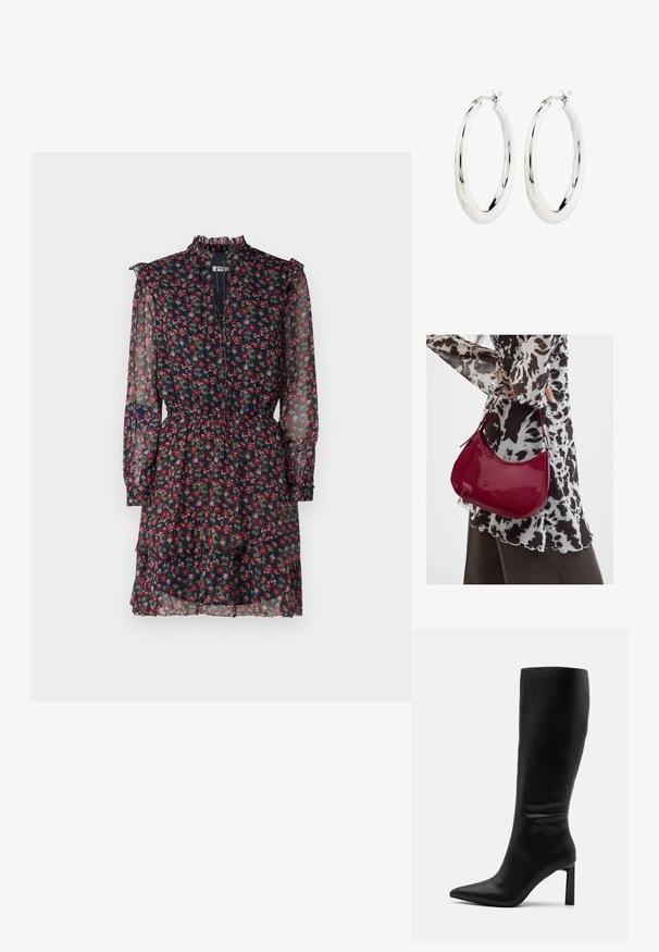 Bloemige jurk van doorschijnende marineblauwe stof met rode en groene patronen, gerimpelde hoge kraag, lange mouwen en een tailleriem met gelaagde rok.; Even&Odd by Zalando Laarzen - black; Vrouw met een zwart-wit gebloemde blouse houdt een glanzende rode schoudertas vast tegen een effen achtergrond.; Zilveren oorbellen in de vorm van een gladde, glanzende ring. Circulaire vorm, voorzien van een veilige sluiting. Eenvoudig en elegant ontwerp.