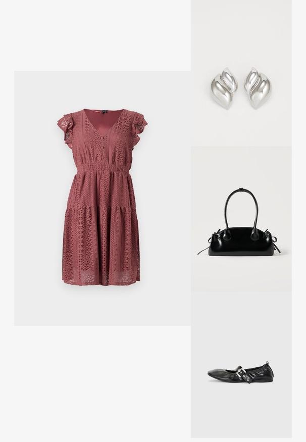 Rüschenärmelkleid in staubrosé mit Spitze, V-Ausschnitt, elastischem Bund und gestuftem Rock mit Ausschnittmustern.; Schwarze Leder-Ballerinas mit spitzem Zehenbereich, gerafften Details am Schaft und einem silbernen Schnallenakzent am verstellbaren Riemen.; Kleine schwarze glänzende Handtasche mit zwei langen Griffen und seitlichen Kordelzug-Details vor einfachem hellem Hintergrund.; Silberne Ohrringe mit einer organischen, abstrakten Form. Glatte, glänzende Oberfläche mit einem konischen Design. Mit dezenten Kurven und einem zentralen Linienelement.